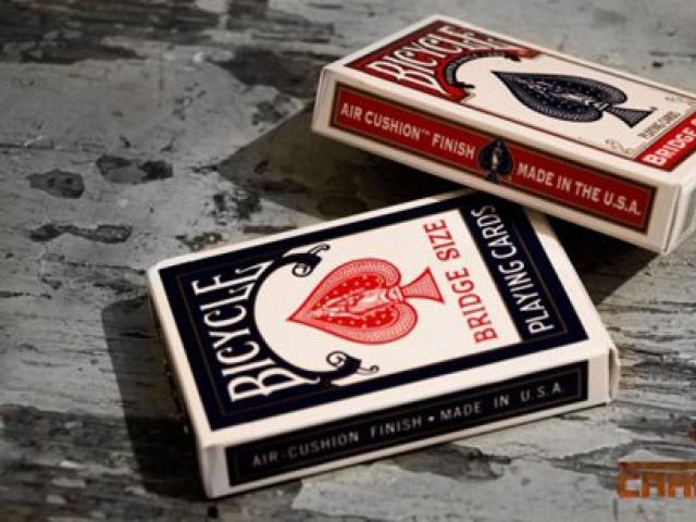 Покер карти (с пластмасово покритие)